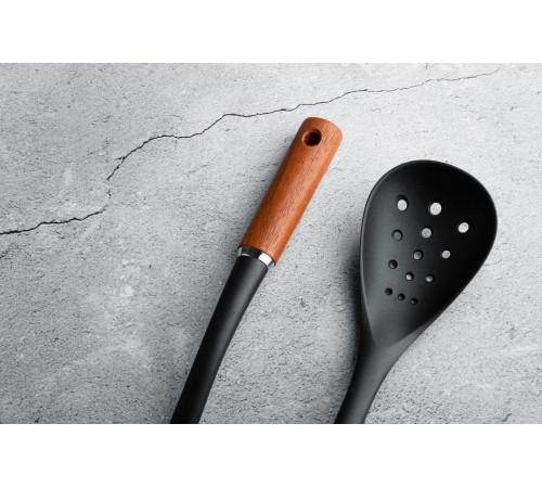 Ложка с отверстиями орех GT-5806 GUSTO